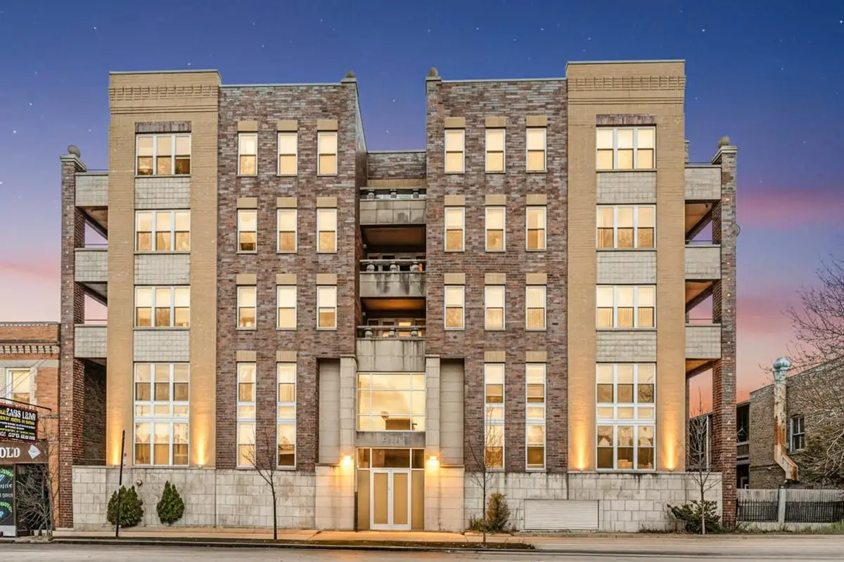 3611 W Montrose Avenue #407, Chicago, IL 60618 - #1