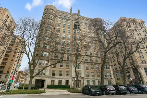 5490 S South Shore Drive #2N, Chicago, IL 60615