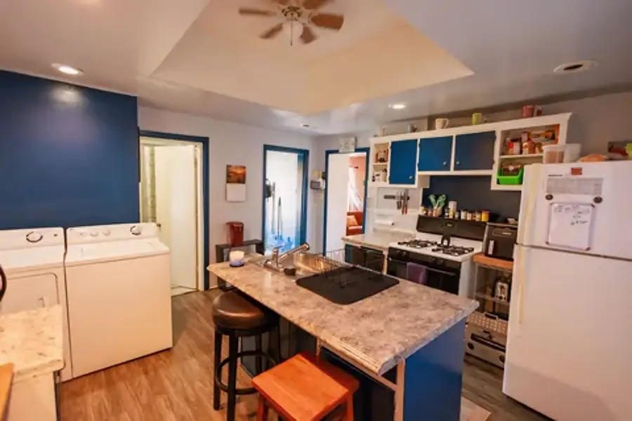 273 W Station Street, Saint Anne, IL 60964 - #3