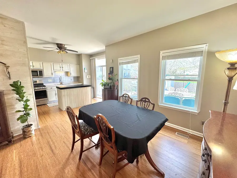 704 S Shannon Drive, Romeoville, IL 60446 - #3