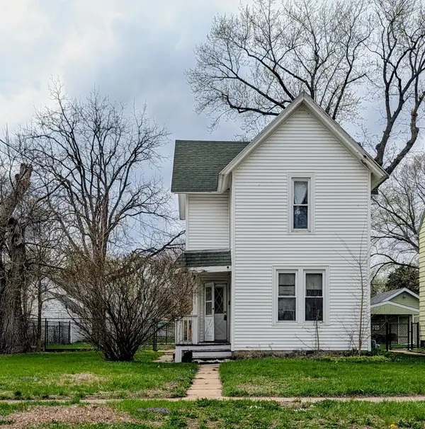 2208 N Court Street, Rockford, IL 61103