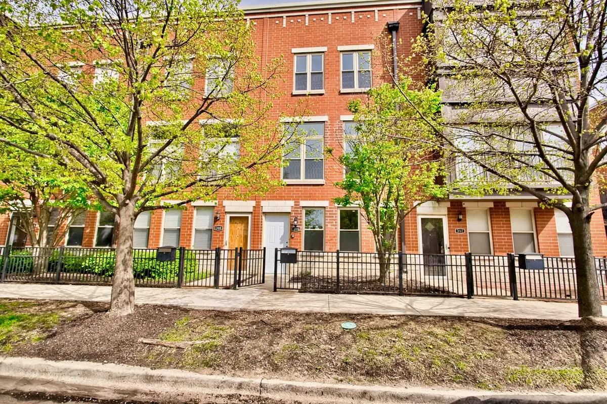 350 E Eastgate Place, Chicago, IL 60616 - #1