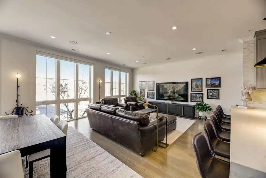 5015 N Clark Street #201, Chicago, IL 60640 - #2