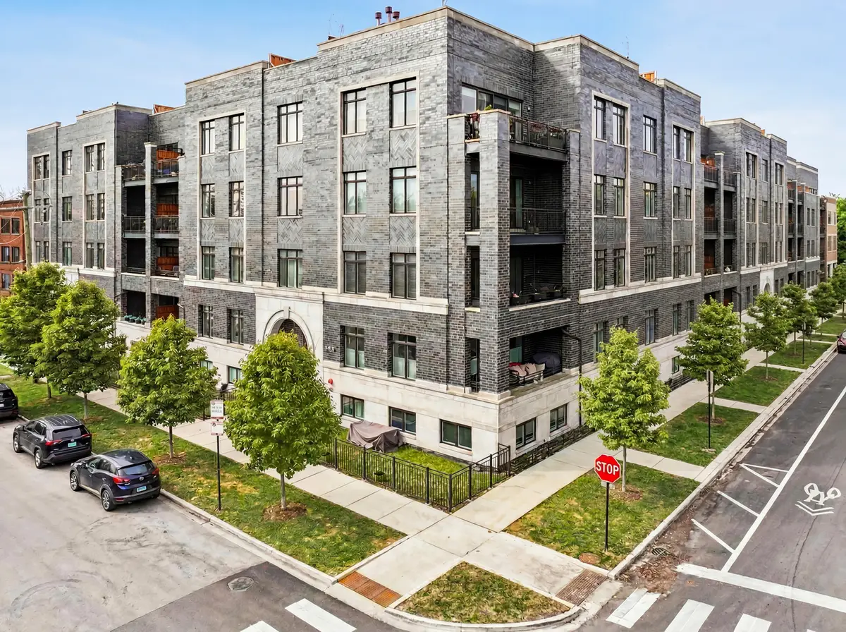 5748 N Hermitage Avenue #410, Chicago, IL 60660 - #1