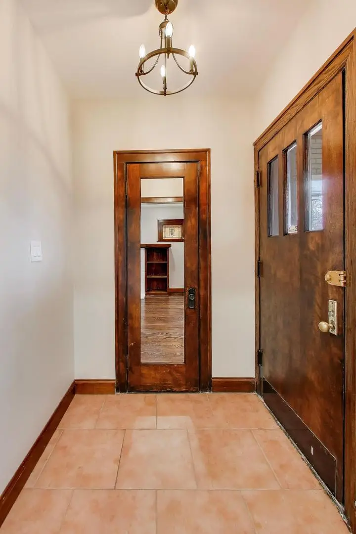 7818 S Merrill Avenue, Chicago, IL 60649 - #3