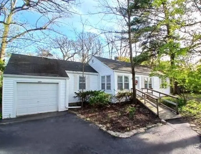 1805 Gilbert Avenue, Downers Grove, IL 60515 - #1