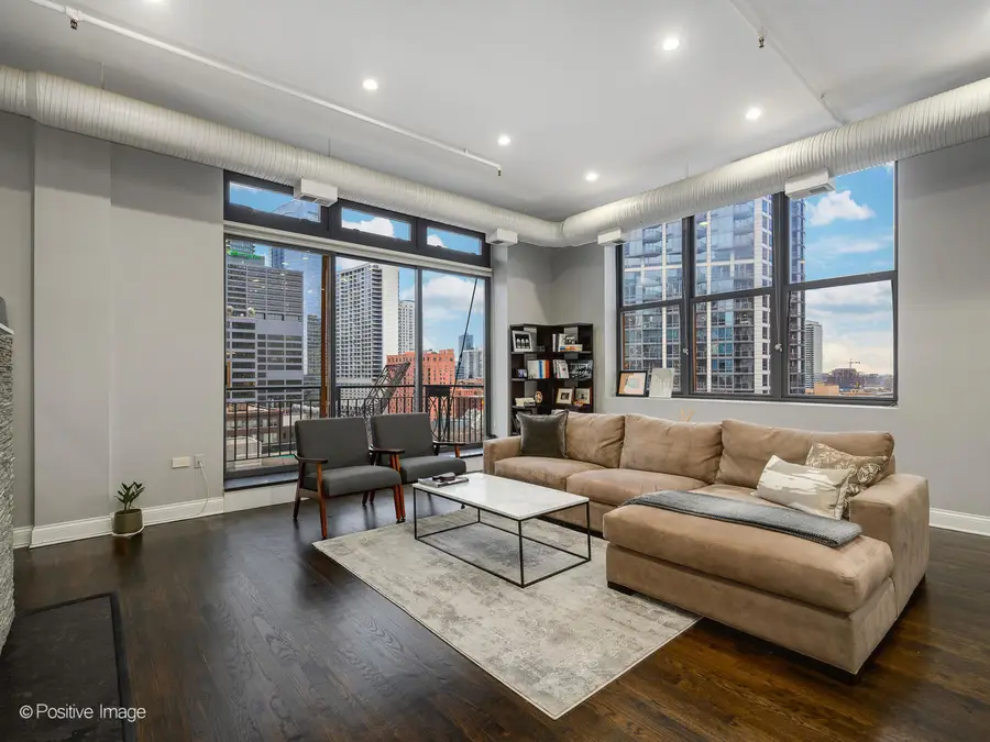 360 W Illinois Street #10F, Chicago, IL 60654 - #2