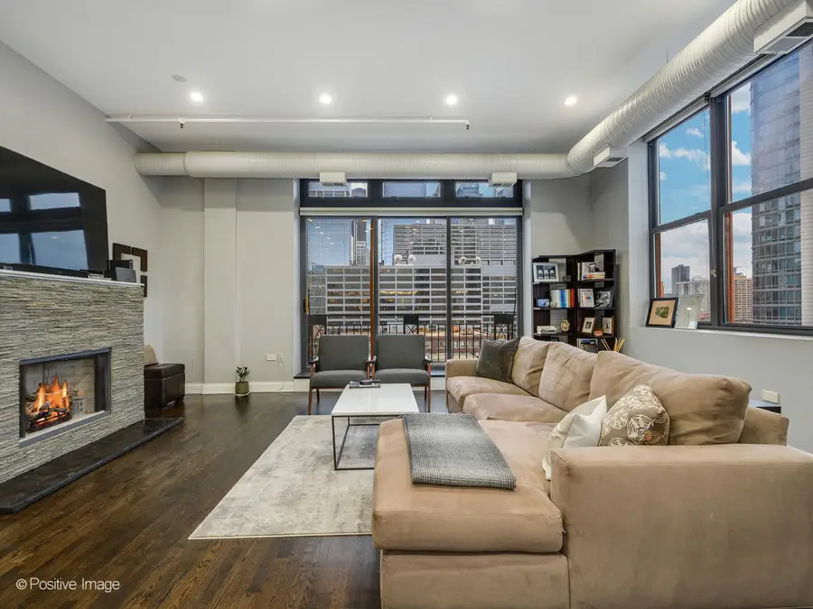 360 W Illinois Street #10F, Chicago, IL 60654 - #3