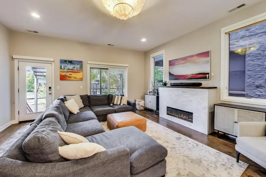 926 N Honore Street #2, Chicago, IL 60622 - #3