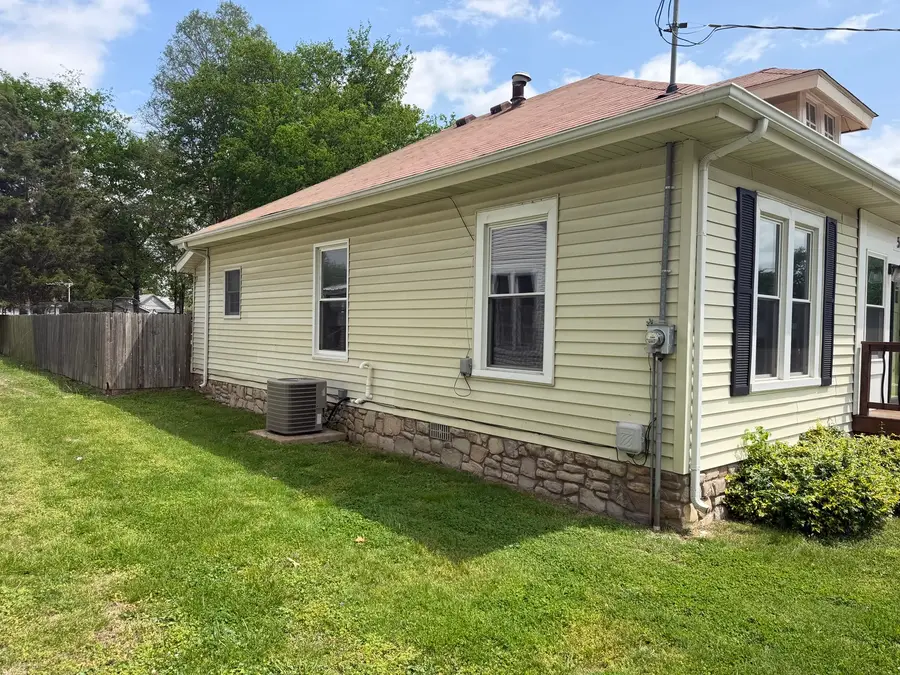 505 E 7th Street, Metropolis, IL 62960 - #2