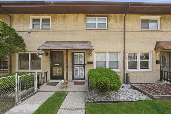 1140 E 81st Street #F, Chicago, IL 60619