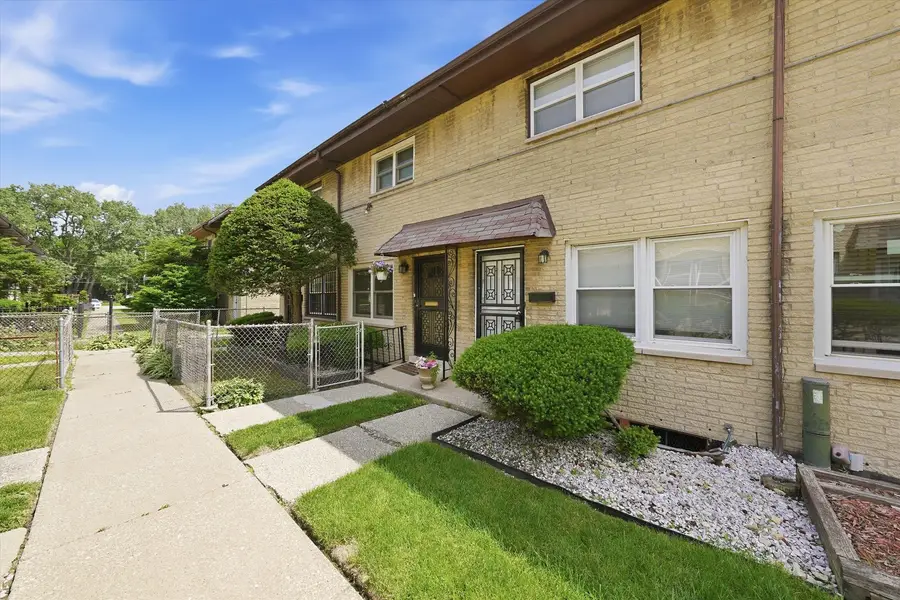 1140 E 81st Street #F, Chicago, IL 60619 - #2