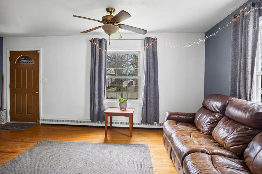 943 Lilac Lane, Highland Park, IL 60035 - #2