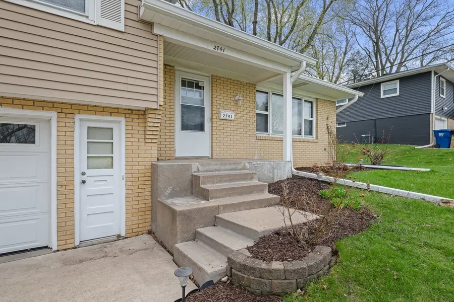 2741 Kelling Street, Davenport, IA 52804 - #3