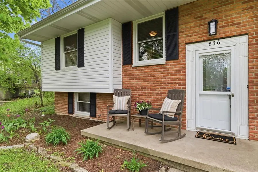 836 Longmeadow Drive, Geneva, IL 60134 - #2