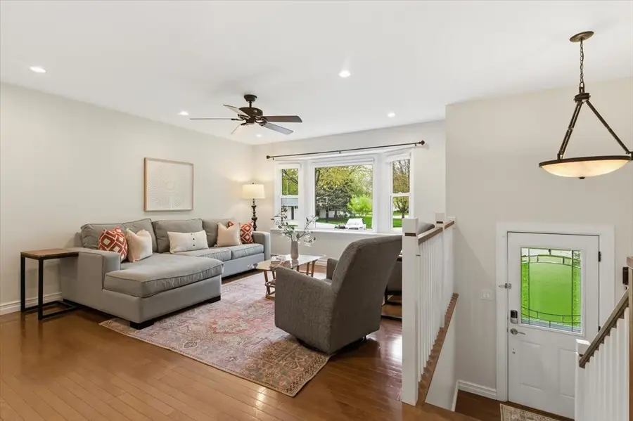 836 Longmeadow Drive, Geneva, IL 60134 - #3