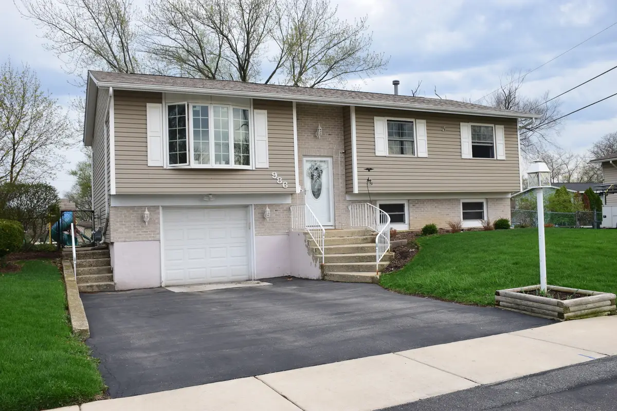 986 Yorkshire Drive, Hanover Park, IL 60133 - #1