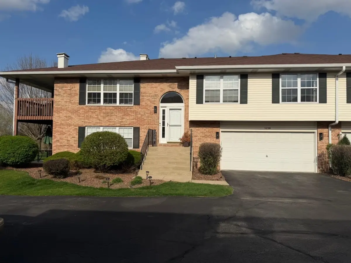5238 W Dixie Drive, Alsip, IL 60803 - #1