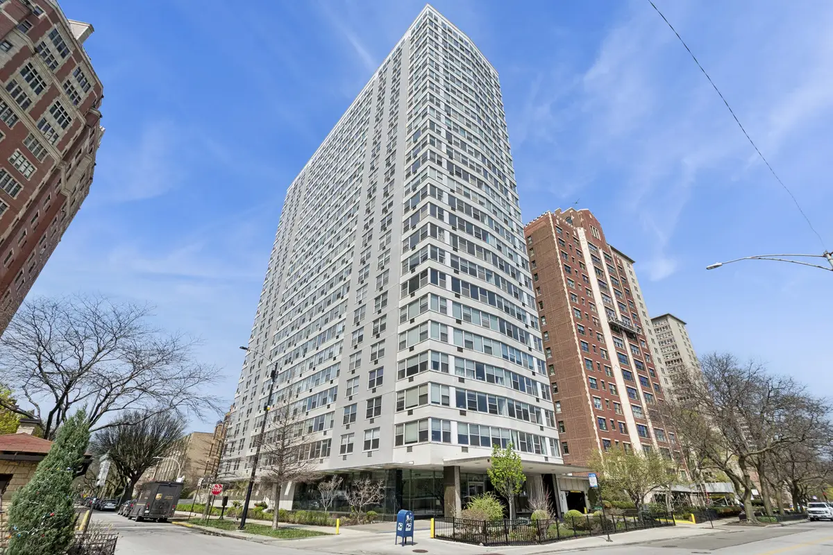 3900 N Lake Shore Drive #9B, Chicago, IL 60613 - #1