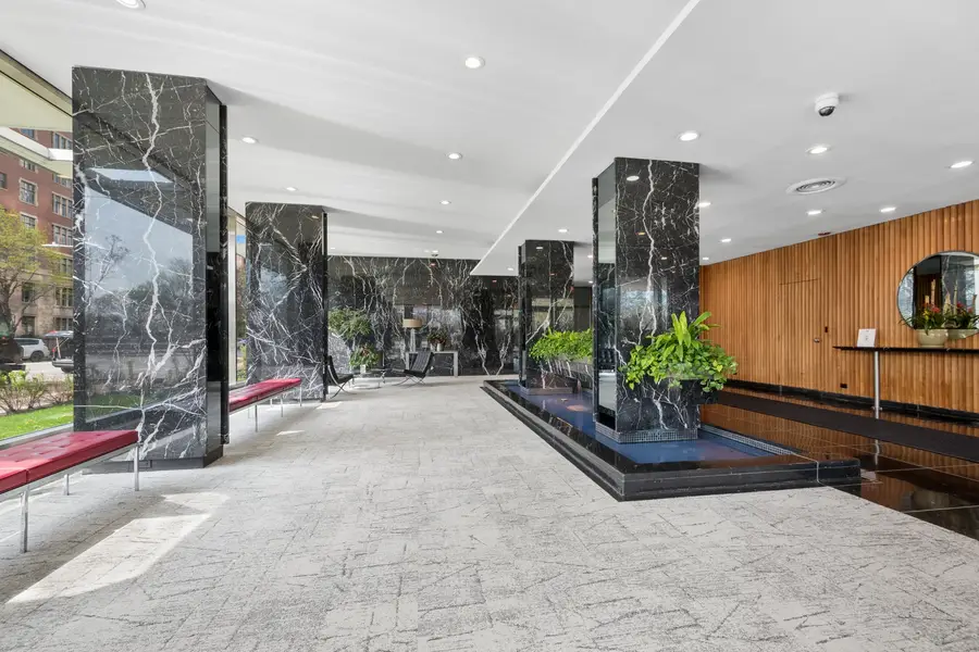 3900 N Lake Shore Drive #9B, Chicago, IL 60613 - #2