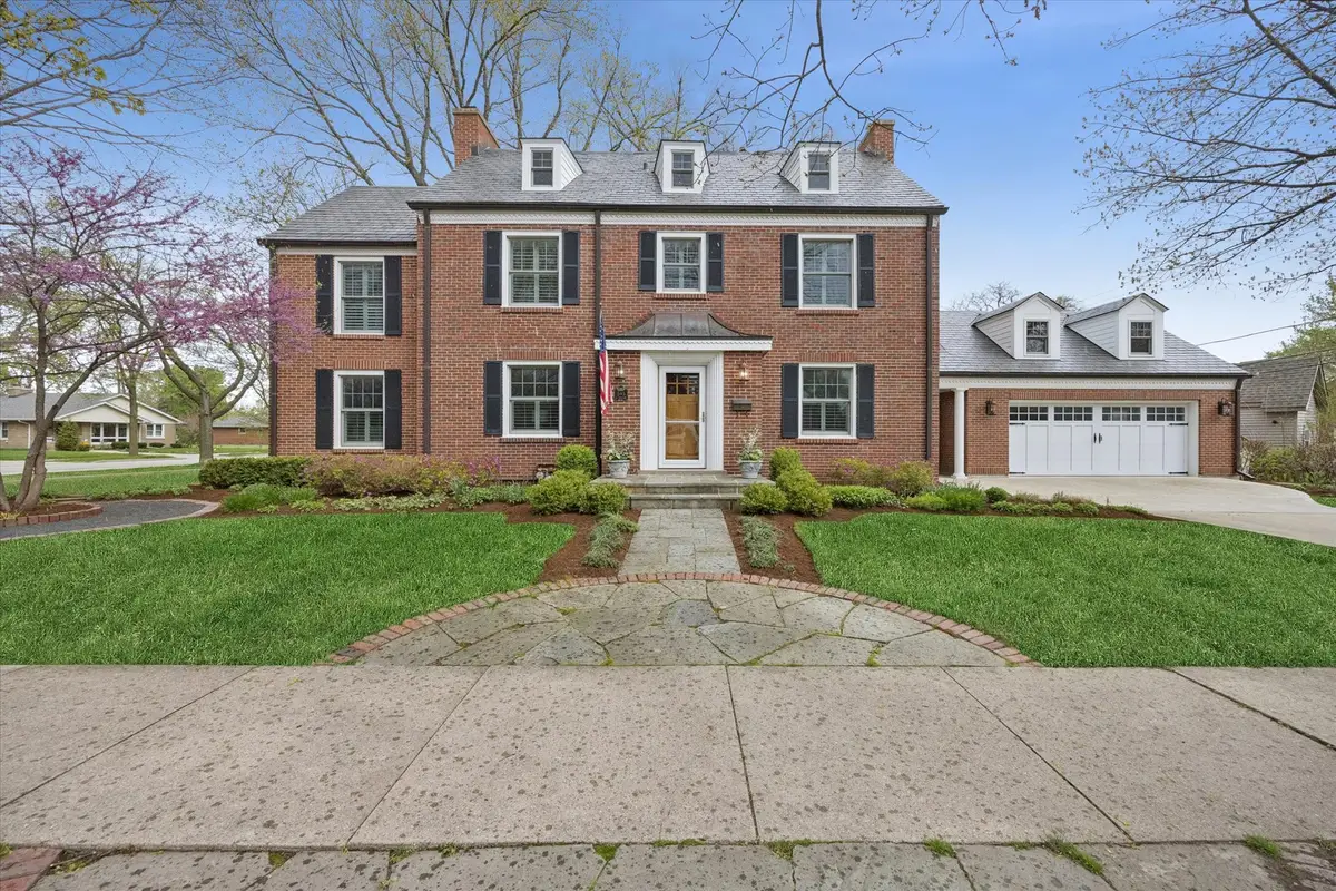 545 S Brainard Avenue, La Grange, IL 60525 - #1