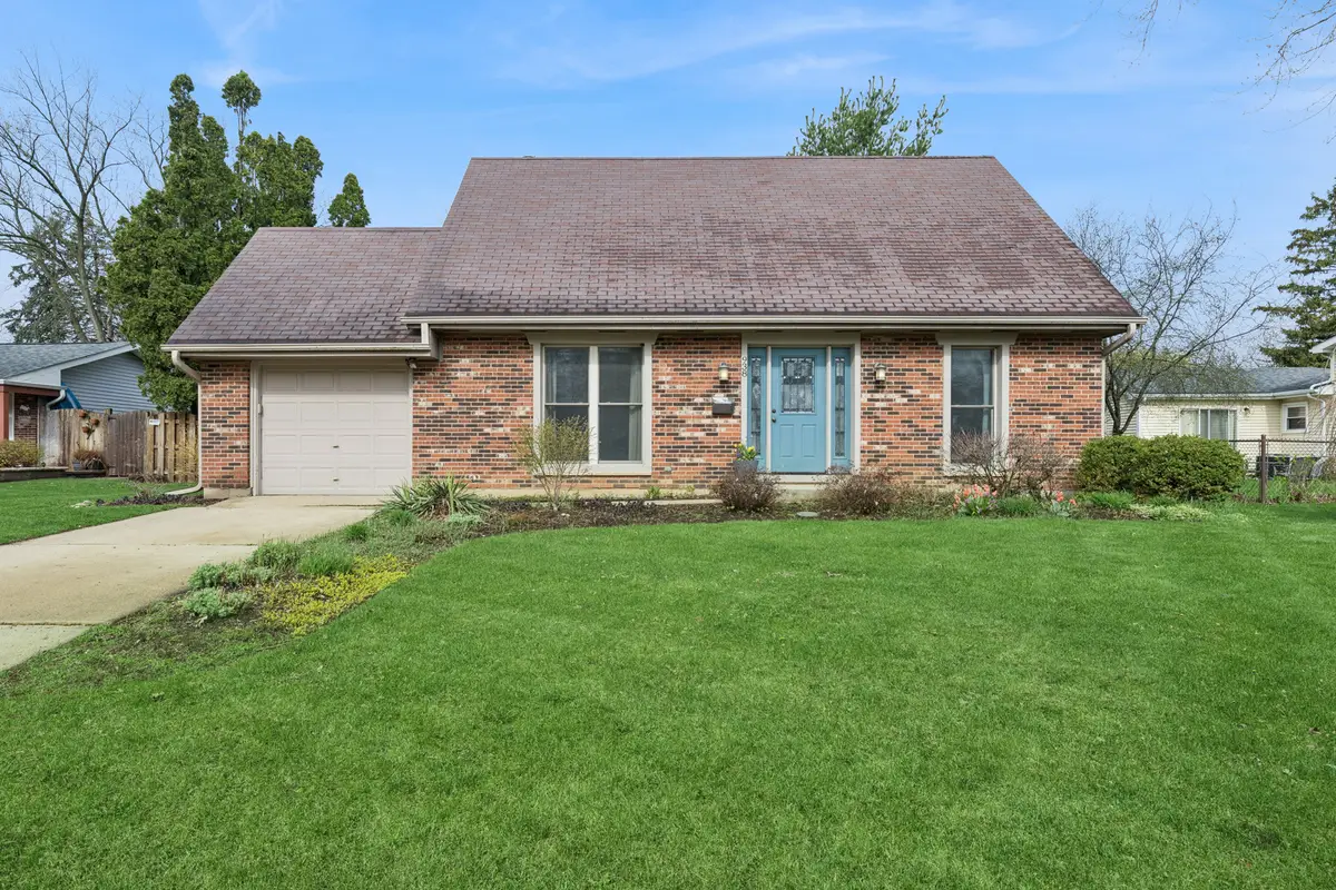 938 Canterbury Drive, Crystal Lake, IL 60014 - #1