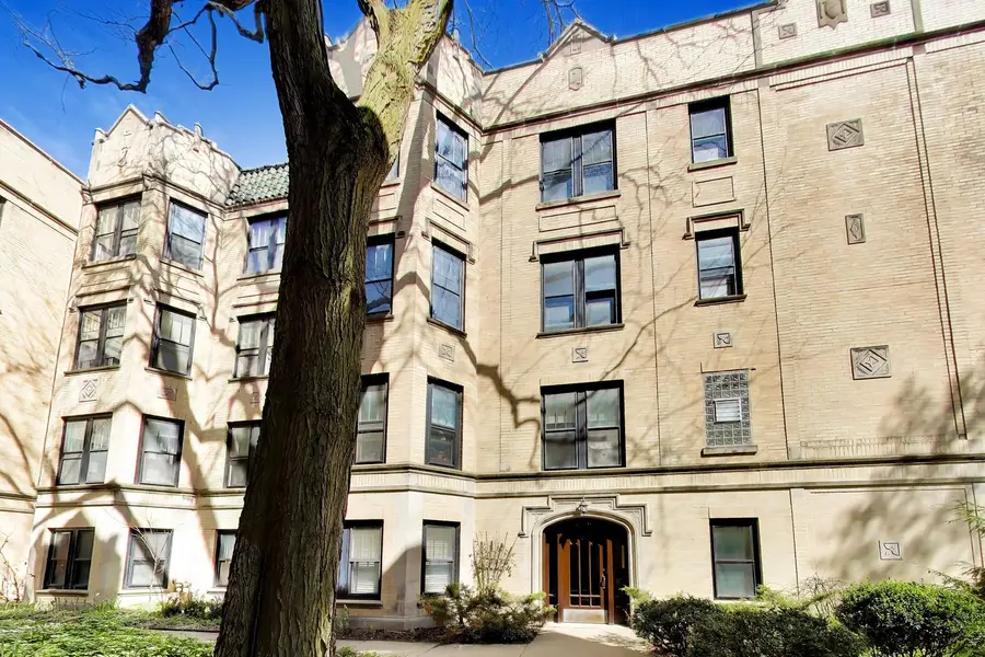 6430 N Glenwood Avenue #2J, Chicago, IL 60626 - #3