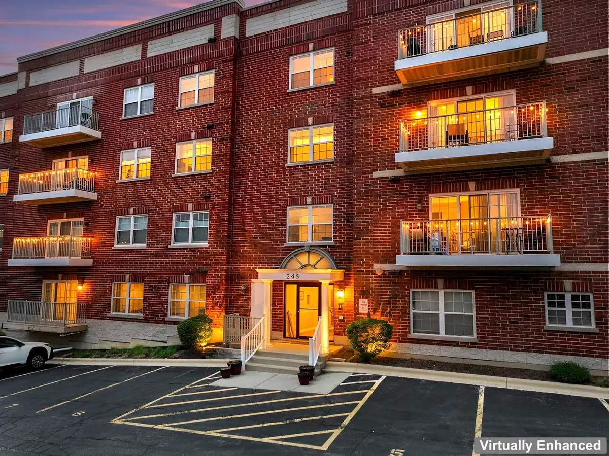 245 W Johnson Street #302, Palatine, IL 60067 - #1