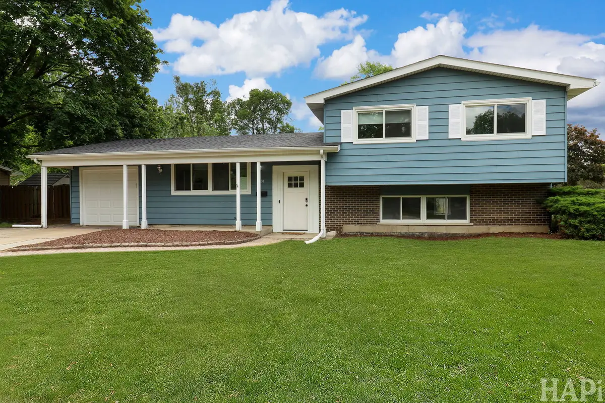 201 Berkshire Drive, Crystal Lake, IL 60014 - #1