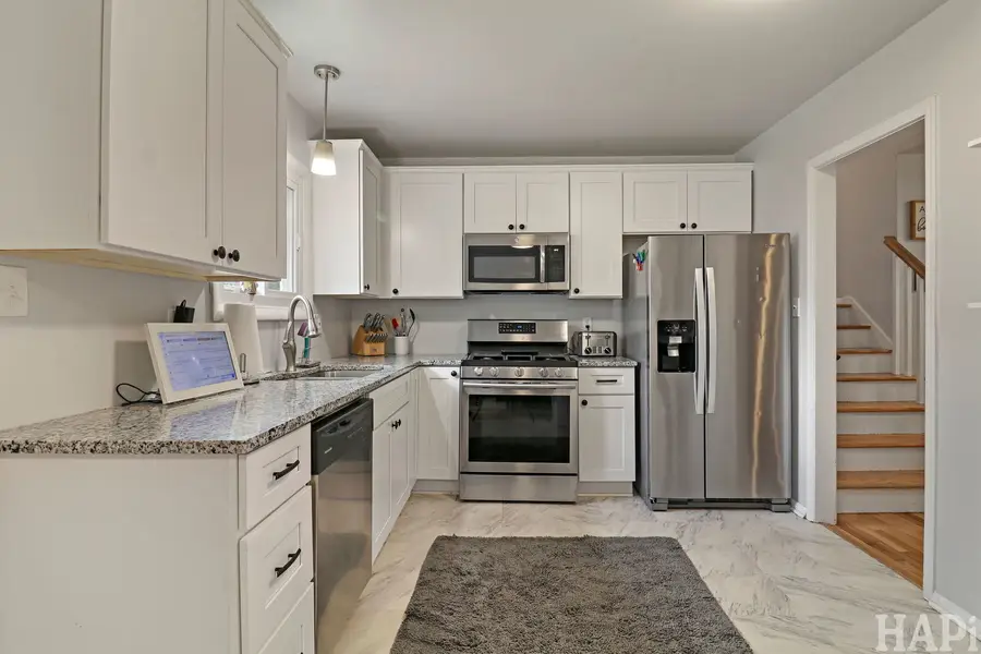 201 Berkshire Drive, Crystal Lake, IL 60014 - #3