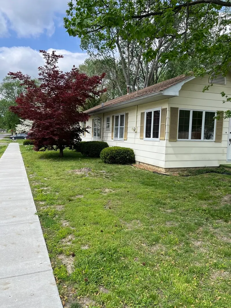 1001 Glendale Street, Benton, IL 62812 - #2