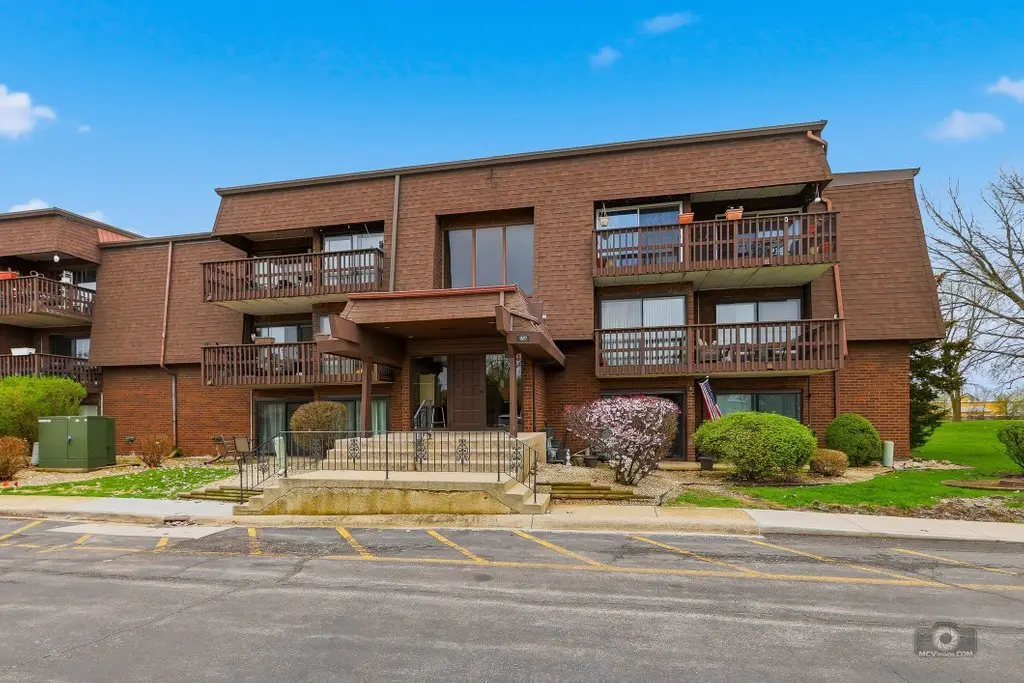 1619 Richmond Avenue #206, Joliet, IL 60435 - #1
