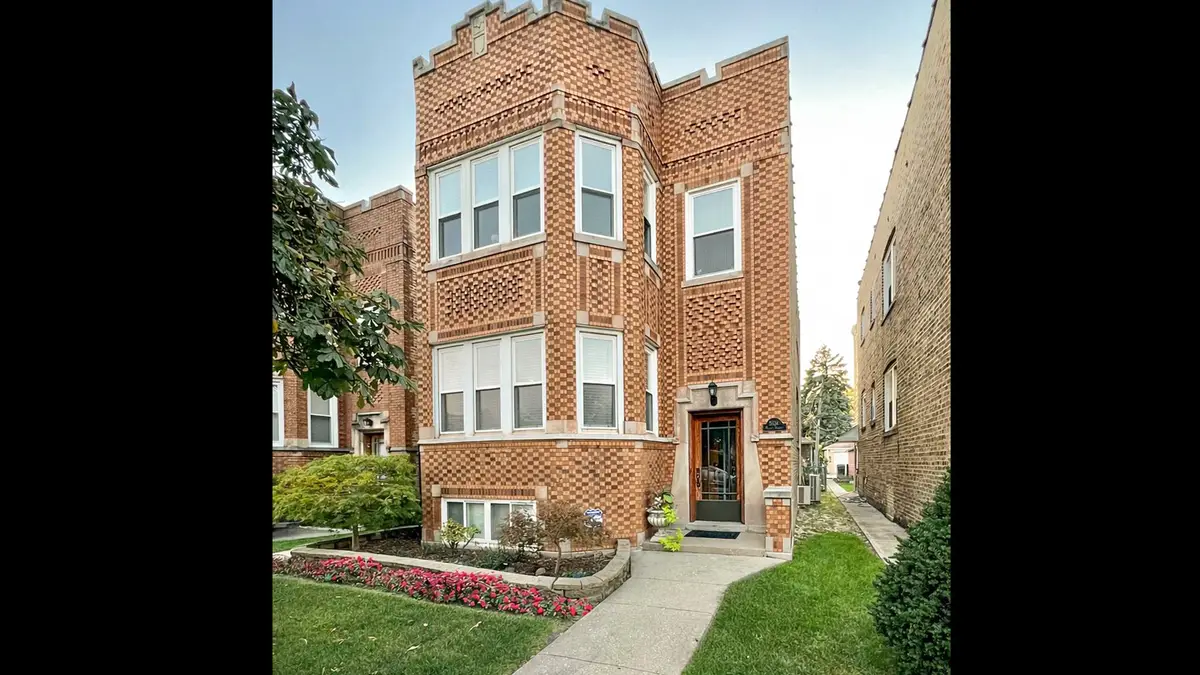 5536 N Mango Avenue, Chicago, IL 60630 - #1