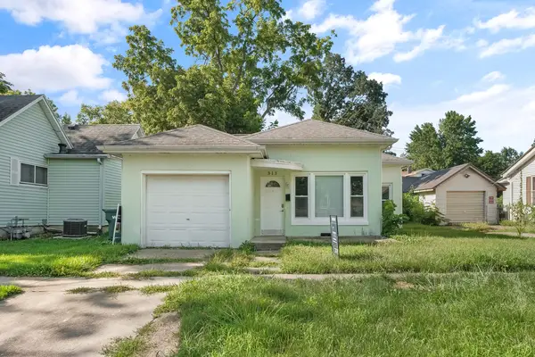 313 E Pembroke Street, Tuscola, IL 61953