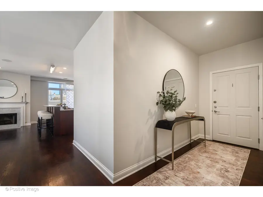 1414 N Wells Street #402, Chicago, IL 60610 - #2