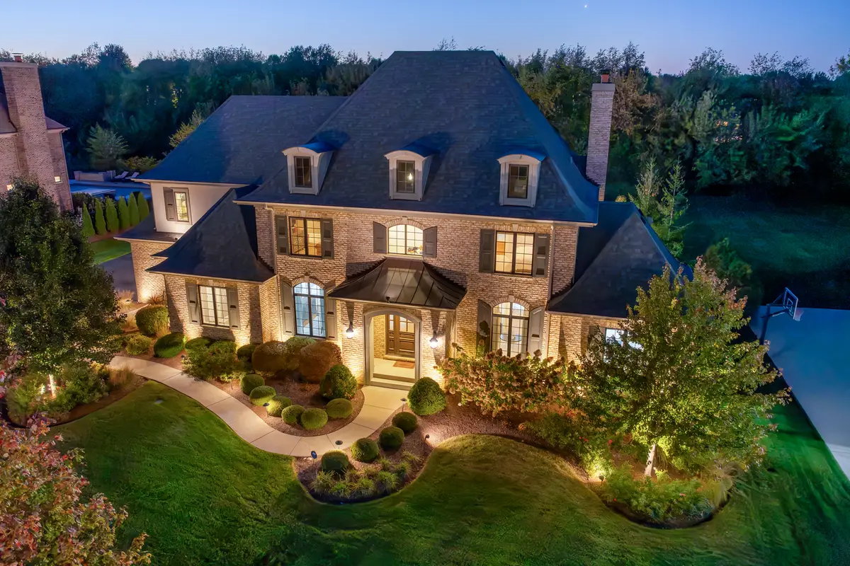 39W364 Longmeadow Lane, Saint Charles, IL 60175 - #1