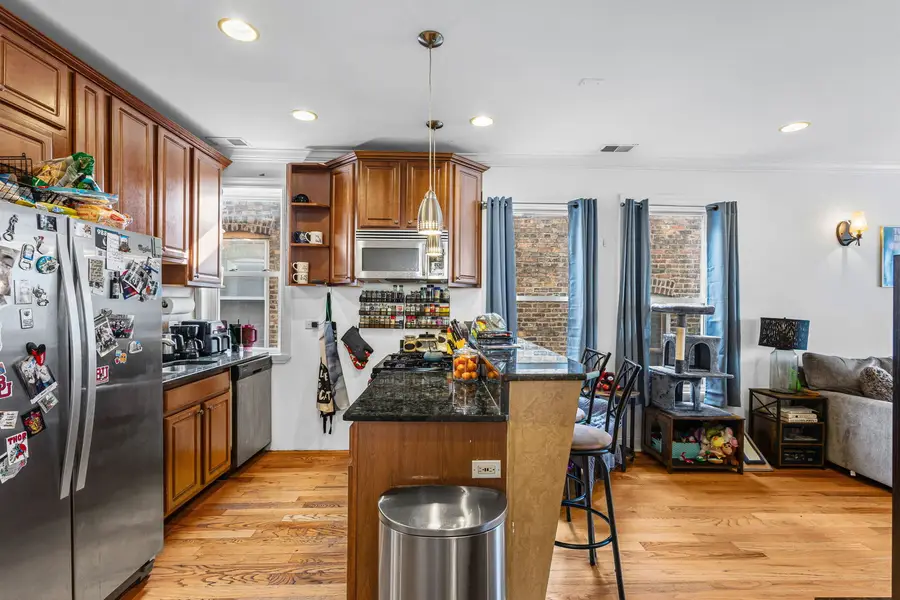 7341 N Honore Street, Chicago, IL 60626 - #3