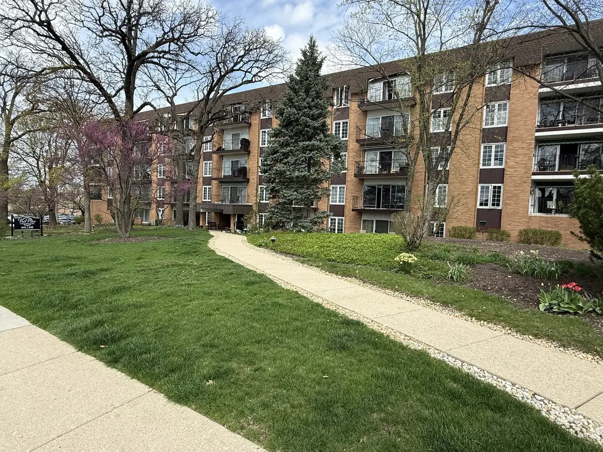 441 N Park Boulevard #5F, Glen Ellyn, IL 60137 - #1