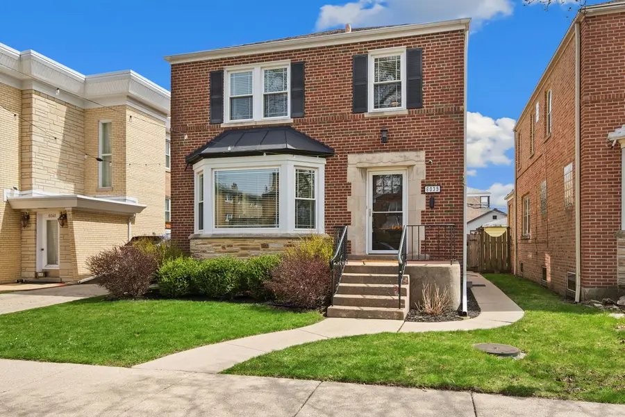 6039 N Richmond Street, Chicago, IL 60659 - #2