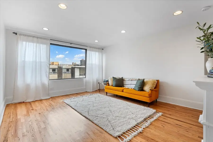 1353 W Fargo Avenue #3E, Chicago, IL 60626 - #3