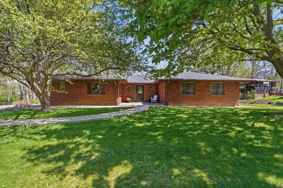 19316 Nottingham Drive, Bloomington, IL 61705 - #1