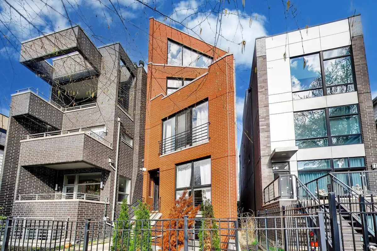 831 N Hermitage Avenue #2, Chicago, IL 60622 - #1