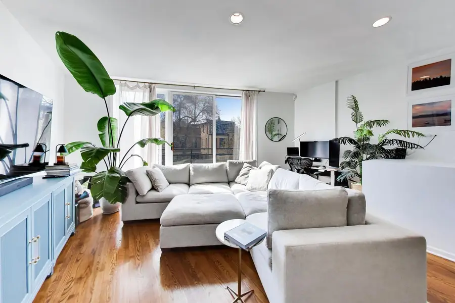 831 N Hermitage Avenue #2, Chicago, IL 60622 - #2