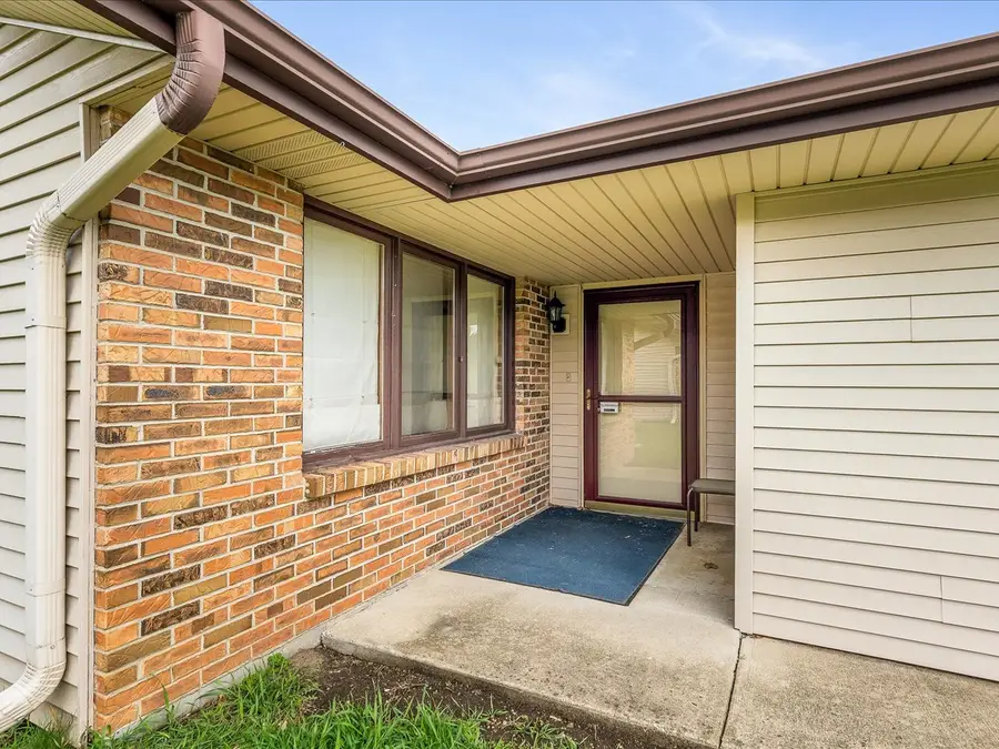 7487 Colosseum Drive #4, Rockford, IL 61107 - #3