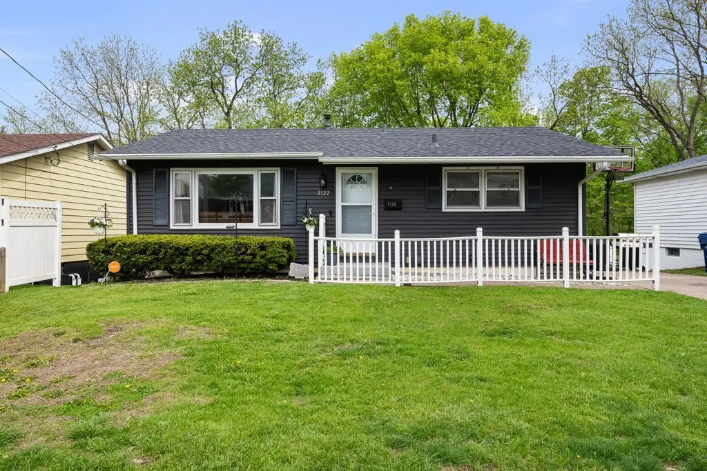 2122 Cody Street, Bettendorf, IA 52722 - #1