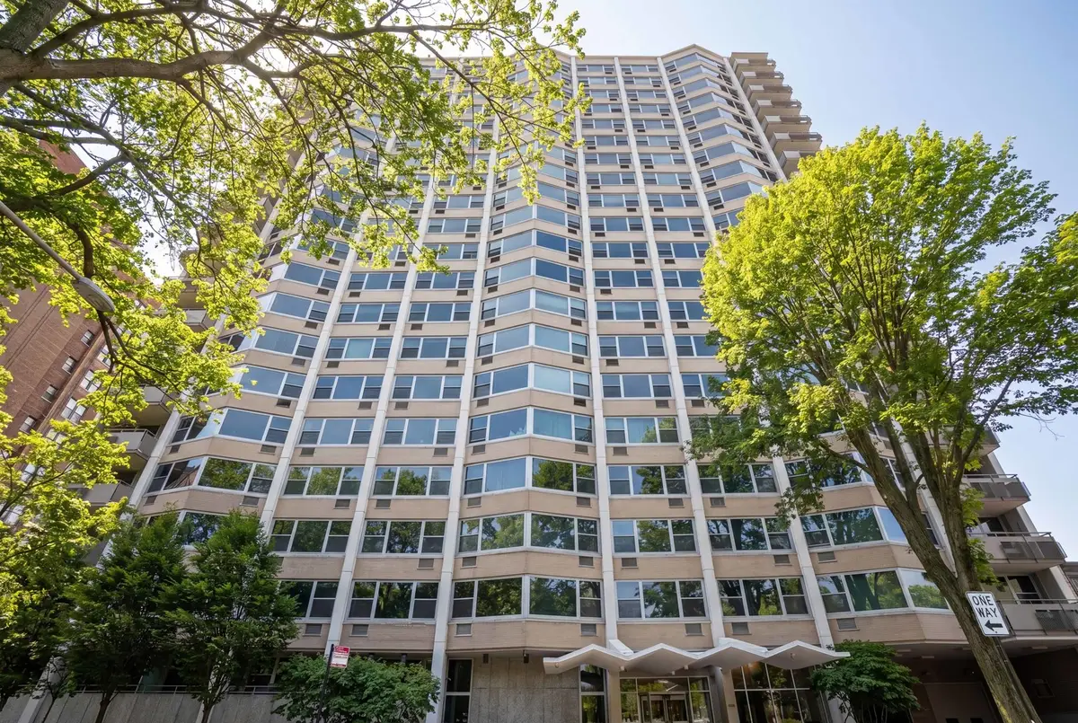 555 W Cornelia Avenue #512, Chicago, IL 60657 - #1