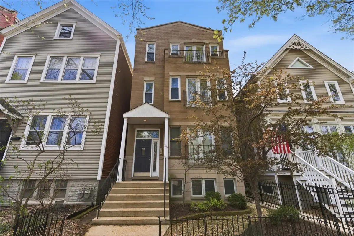 1535 W Oakdale Avenue #2, Chicago, IL 60657 - #1