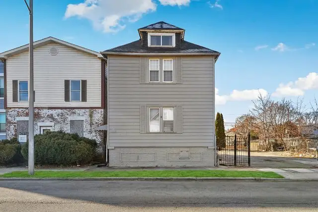 238 E 22 Street, Chicago Heights, IL 60411 - #1