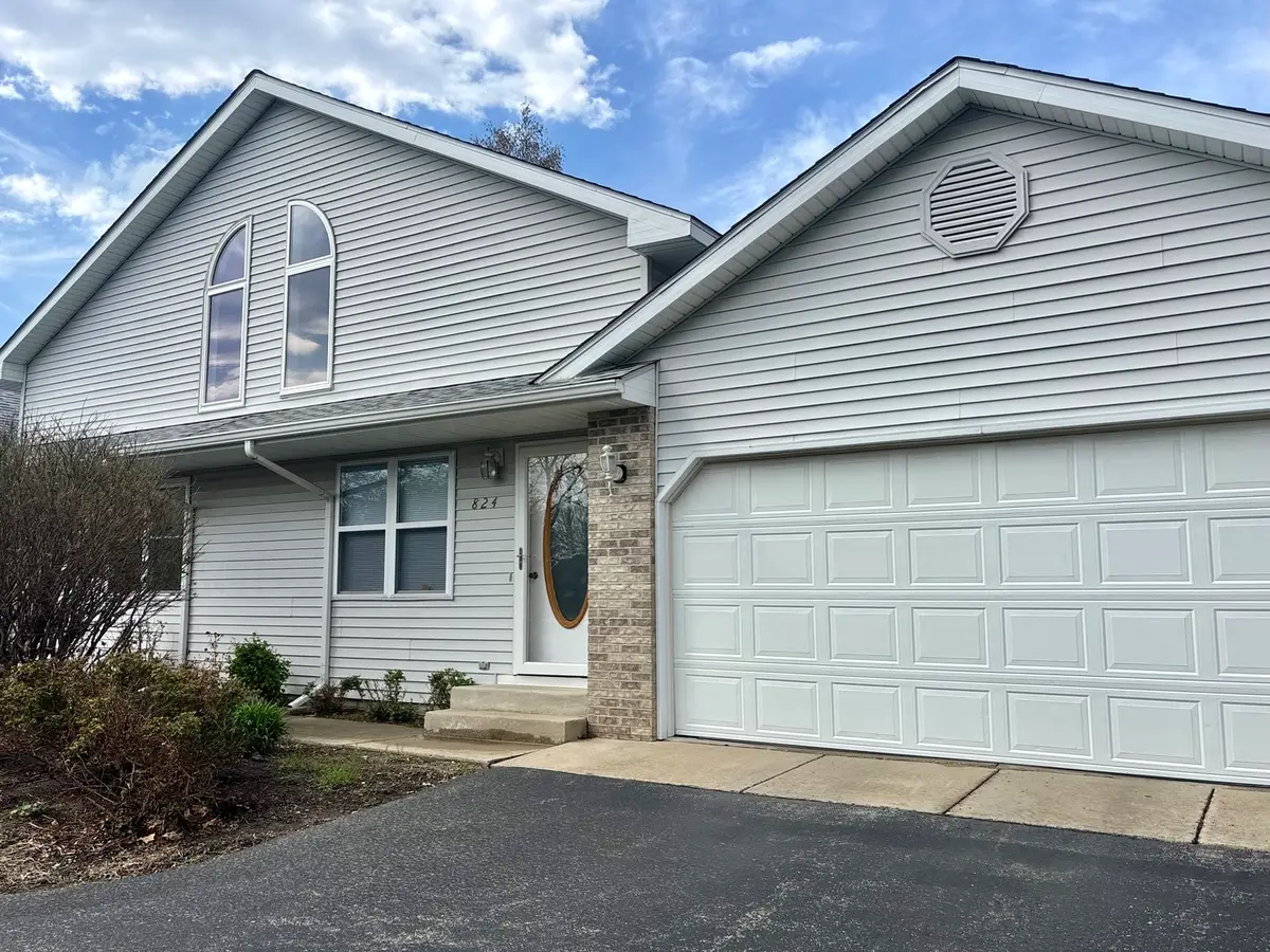 824 E Kahler Road #824, Wilmington, IL 60481 - #1