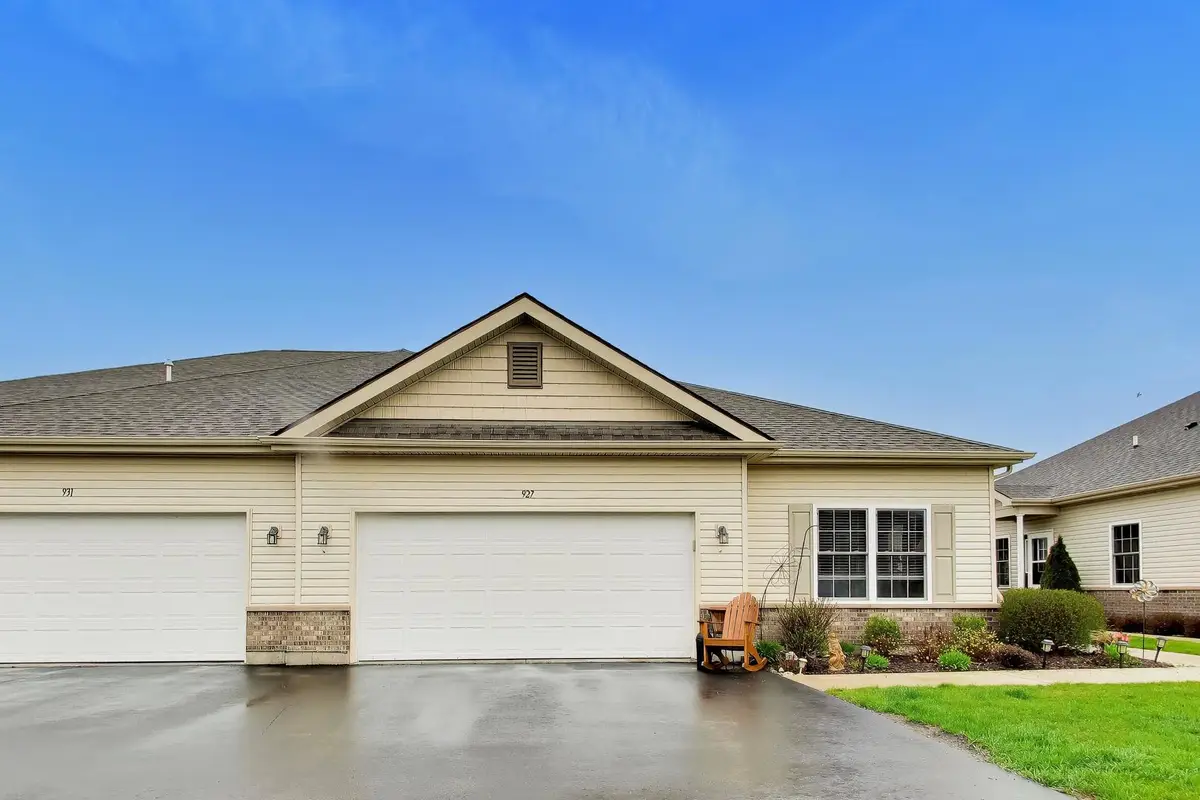 927 Camden Street #B, McHenry, IL 60050 - #1